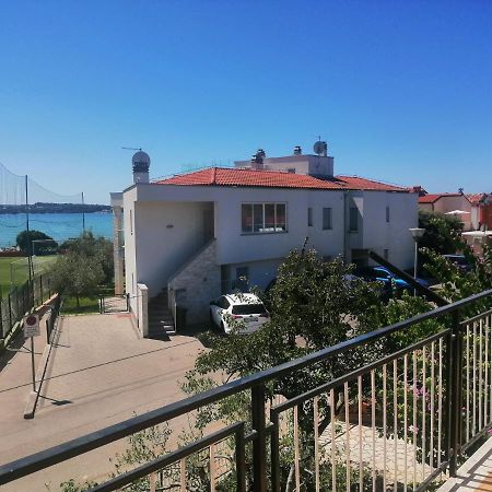 Apartment Vera, 80 M From The Sea Novigrad Istria Extérieur photo