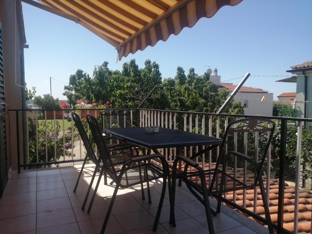 Apartment Vera, 80 M From The Sea Novigrad Istria Extérieur photo